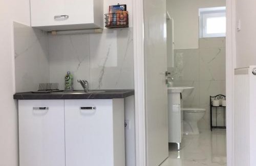 Baja Apartment | Top-Rated Family-Friendly Stay at Déri Kert Apartmanház B