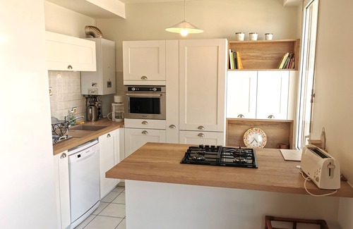 Les Sables d'Olonne House | Unforgettable Stay at Désirée Arago Les Sables with Ocean View