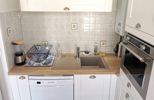 Les Sables d'Olonne House | Unforgettable Stay at Désirée Arago Les Sables with Ocean View