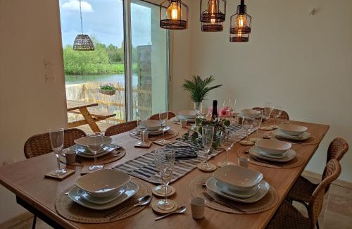 Les Roches-l'Eveque House | Relaxation by the Loir - Spa & Hot Tub Retreat