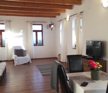 Cserepfalu House | Discover Dósa tanya: Guest Rated 9/10 with Great Amenities