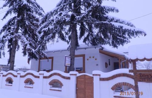 Bakonyszentlaszlo Apartment | Top-Rated Döre Vendégház with Hot Tub & Breakfast Included