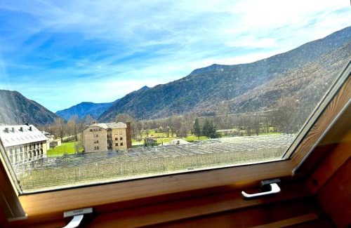Esterri D'Aneu Apartment | Elegant Duplex with Spectacular Views in Esterri d'Àneu