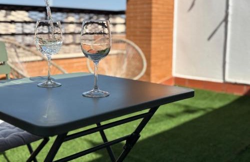 Distrito Noroeste Apartment | Central Apartment with Terrace - Guest Rated 9.1/10