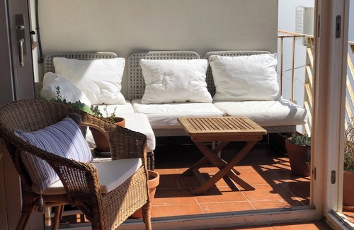 Cadaques House | Central Duplex 5m from the Beach with Terrace & AC