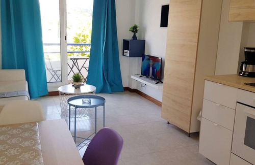 Isla Apartment | Delightful Duplex with Pool Near La Arena Beach