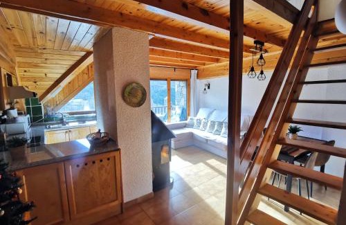Taull Apartment | Scenic Duplex with Terrace and Breathtaking Views in Taüll