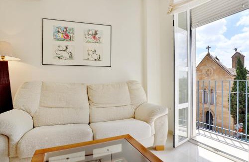 Santiago Apartment | Scenic Duplex with Cathedral and River Views, Free Parking