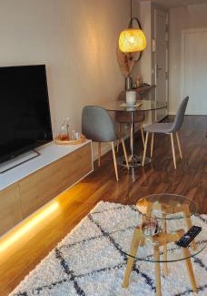 Figueres Apartment | Family-Friendly Dúplex Dali: Guest Rated 10/10 Stay