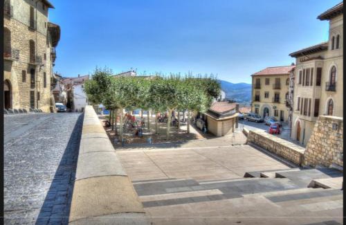 Morella Apartment | Child-Friendly Sanctuary at Dúplex Dels Estudis