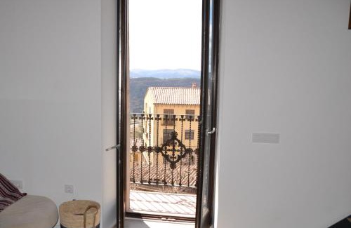 Morella Apartment | Child-Friendly Sanctuary at Dúplex Dels Estudis