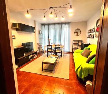 O Barco de Valdeorras Apartment | Pet-Friendly Duplex Duquesa: Rated 9.3/10 by Guests
