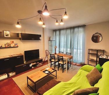 O Barco de Valdeorras Apartment | Pet-Friendly Duplex Duquesa: Rated 9.3/10 by Guests