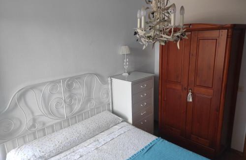 Ezcaray Apartment | Pet-Friendly Dúplex in Parque Europa with Family Pool Fun