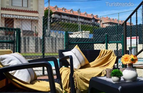San Vicente de la Barquera Apartment | Experience Dúplex Amaita with Pool and Parking Amenities