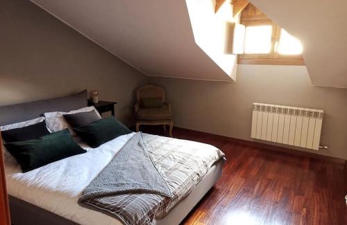 Camprodon Apartment | Stylish Duplex in Central Camprodón - Rated 9.8 by Guests