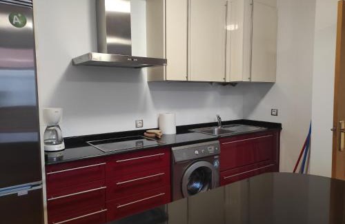 Ezcaray Apartment | Pet-Friendly Dúplex Parque Europa II with Pool & Kids' Amenities