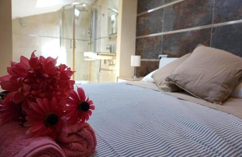 La Trinidad Apartment | Prime Dúplex in Center with Pet and Child-Friendly Amenities