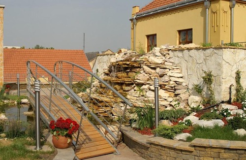 Bekes Hotel | Discover Dübögő Szálloda: Family-Friendly Retreat with Spa