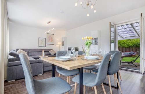 Sandbrink House | Enchanting Dümmerliebe am See with Oceanfront Views