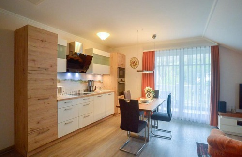 Binz Apartment | Cozy Dünenpark Binz: Top-Rated Oceanfront Retreat for Families