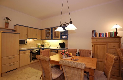 Ostseebad Kuhlungsborn Apartment | Unforgettable Dünenschloss Wohnung 1-22: Ocean View Retreat