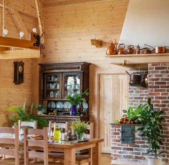 Bobolin Resort | Discover Dębowa Osada: Oceanfront Retreat with Great Reviews