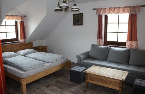 Lodherov Apartment | Family-Friendly Dřevěný anděl - Guest Rated 9.6/10