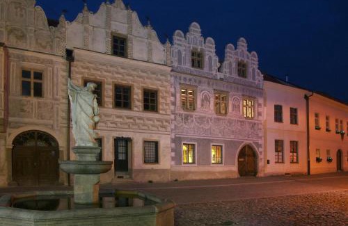 Slavonice Apartment | Pet-Friendly Retreat at Dům u Giordanu with High Ratings