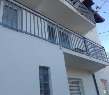 Novi Grad Sarajevo Apartment | Pet-Friendly Dženana Apartment: Ideal for Families & Relaxation
