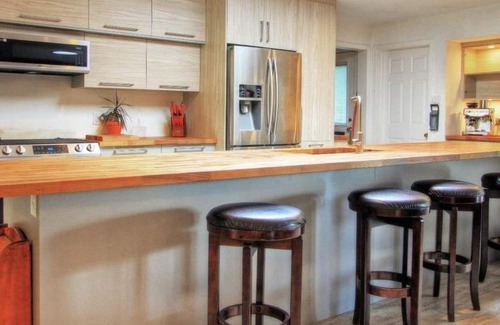 Aylmer House | D'Amour Single Room Self Check-In
