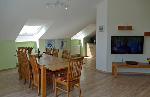 Karlshagen Apartment | Family-Friendly Apartment with Ocean View at Poplar Turnaround