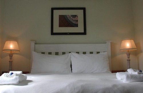 Eikenbosch House | Cozy D'Aria Guest Cottages: Family-Friendly Retreat