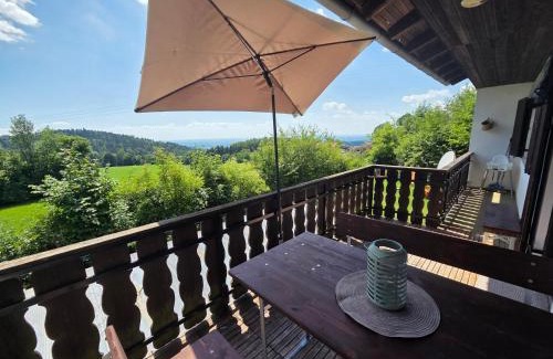 Deggendorf Apartment | Discover d' Aussicht with Family-Friendly Amenities