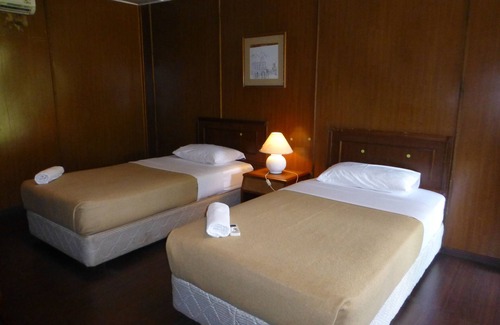 Pulau Besar Hotel | Relaxing D' Coconut Pulau Besar Resort with Ocean Views