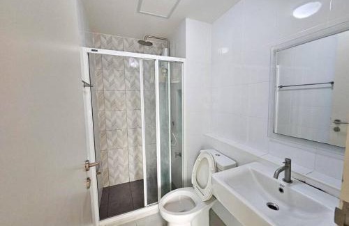 Chiang Mai Apartment | Top-Rated D Condo Ping: Poolside Retreat Near Central Festival
