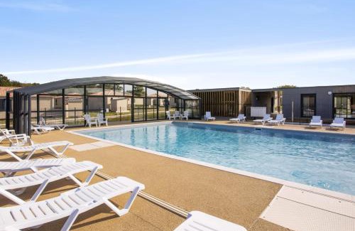 Saubrigues House | Pet-Friendly D&D Cottage - Welkeys with Oceanfront Views