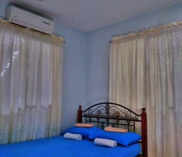 Tanawan Cabin | Budget-Friendly D Downhill Place with Breakfast & Kitchen