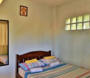Tanawan Cabin | Budget-Friendly D Downhill Place with Breakfast & Kitchen