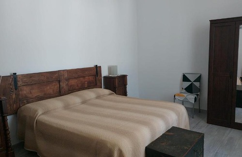 Vico del Gargano Apartment | Budget-Friendly Stay at D&G - Ideal for Families