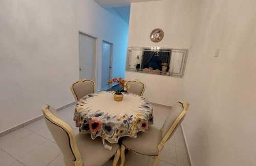 Kuantan House | Top-Rated D'has Homestay Kuantan: Family-Friendly Retreat