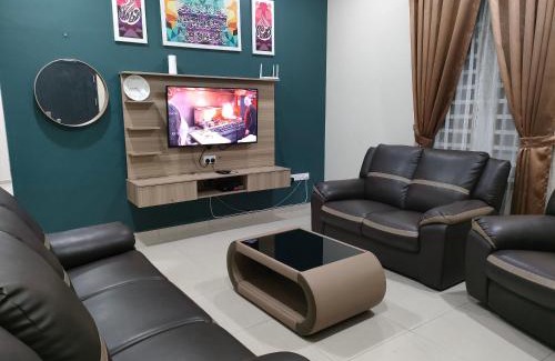 Pernu House | Discover D'Kampung Homestay Melaka with Family-Friendly Amenities