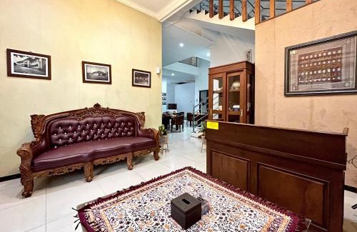 Malang Hotel | Budget-Friendly Stay at OYO 350 D' Maktab Homestay