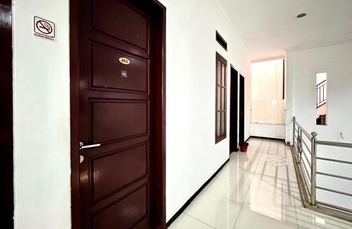 Malang Hotel | Budget-Friendly Stay at OYO 350 D' Maktab Homestay
