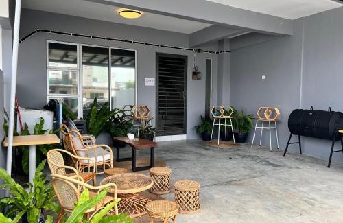 Bukit Indah 2 House | Family-Friendly D' Niice Garden: 7 Mins to Legoland