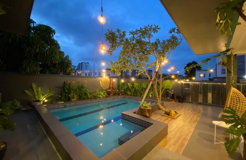 Bukit Indah 2 Villa | Inviting D Niice Garden View with Private Pool in Johor Bahru