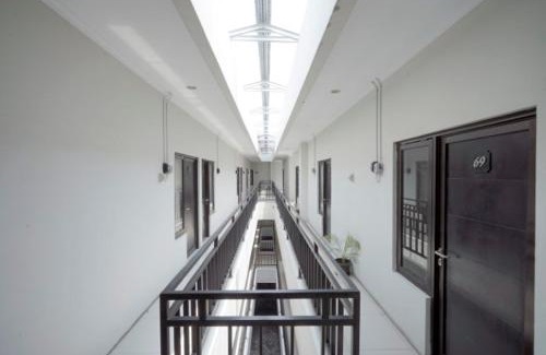 Semarang House | Family-Friendly D'Paragon Kijang Utara in a Prime Location
