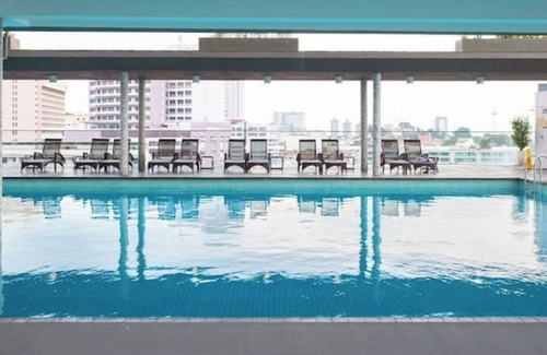 Pengkalan Rama Pantai Apartment | D' Pines - King Studio