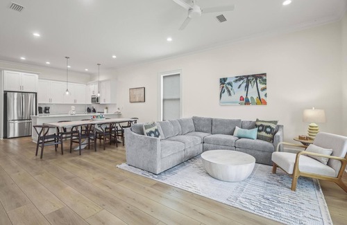 Gulf Shores Cottage | Discover D Place to Be at Pelican Place - Oceanfront Bliss