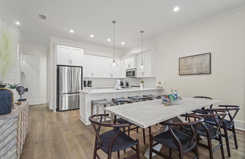 Gulf Shores Cottage | Discover D Place to Be at Pelican Place - Oceanfront Bliss